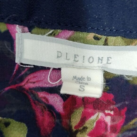 Pleione floral long sleeve V-neck button down black chiffon blouse, size S - Picture 5 of 7